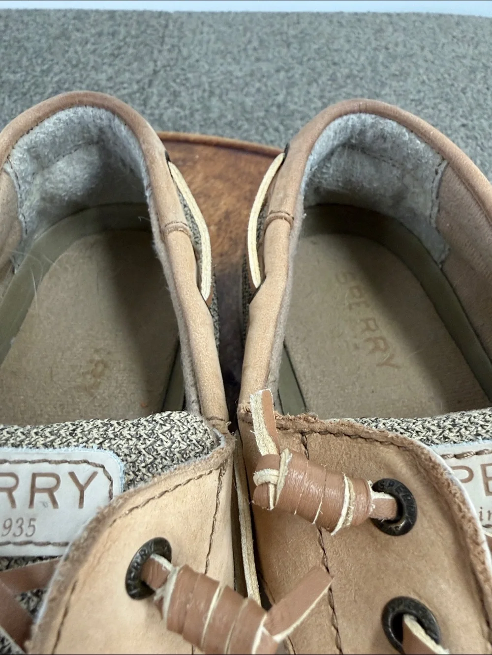 Sperry Shoes Boys 4 M Ivy Fish Loafer Casual Boat Tan Uniform Lace